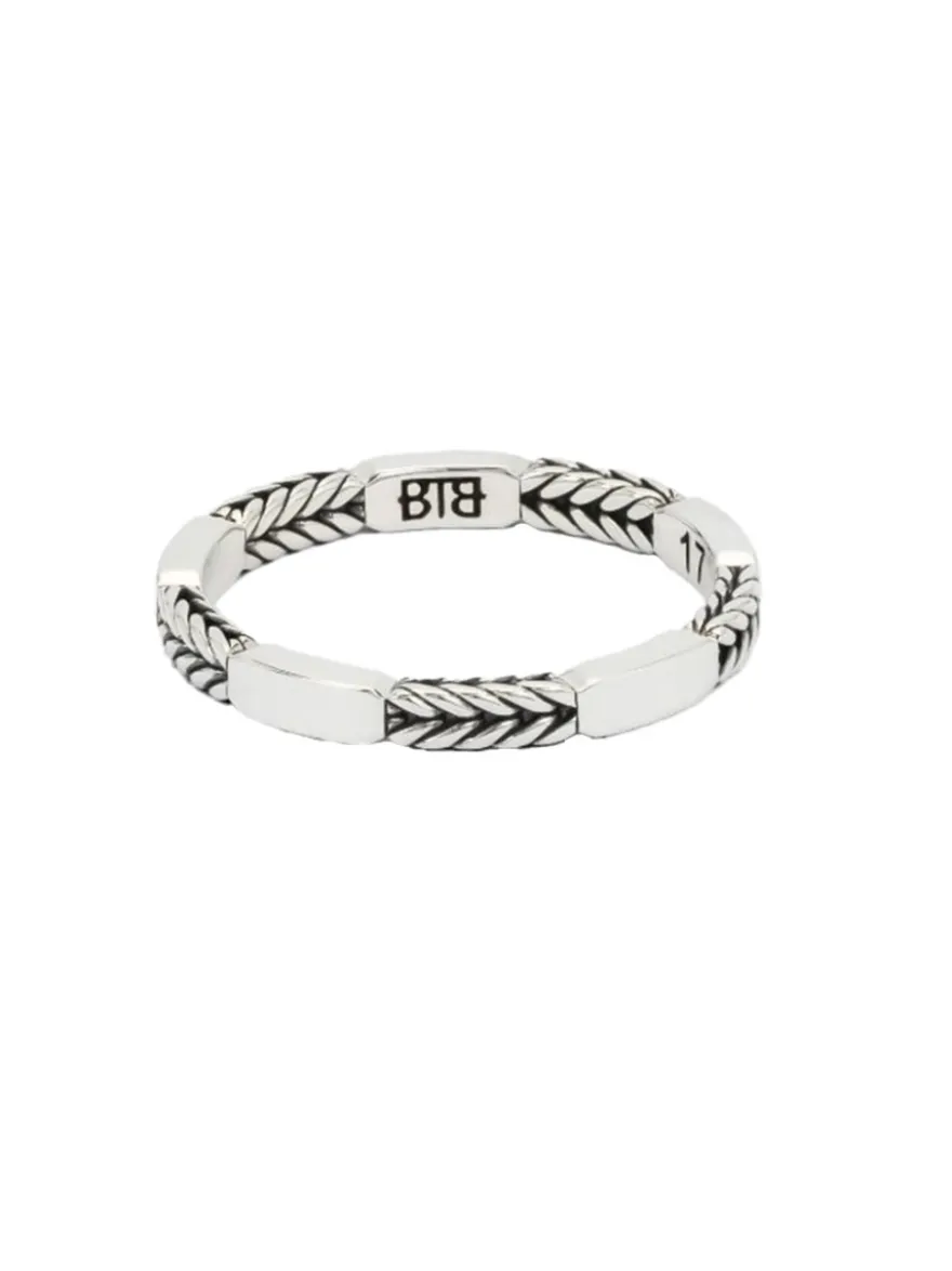 Buddha to Buddha Stacking Barbara Mix 347 ring + Luxe Cadeau