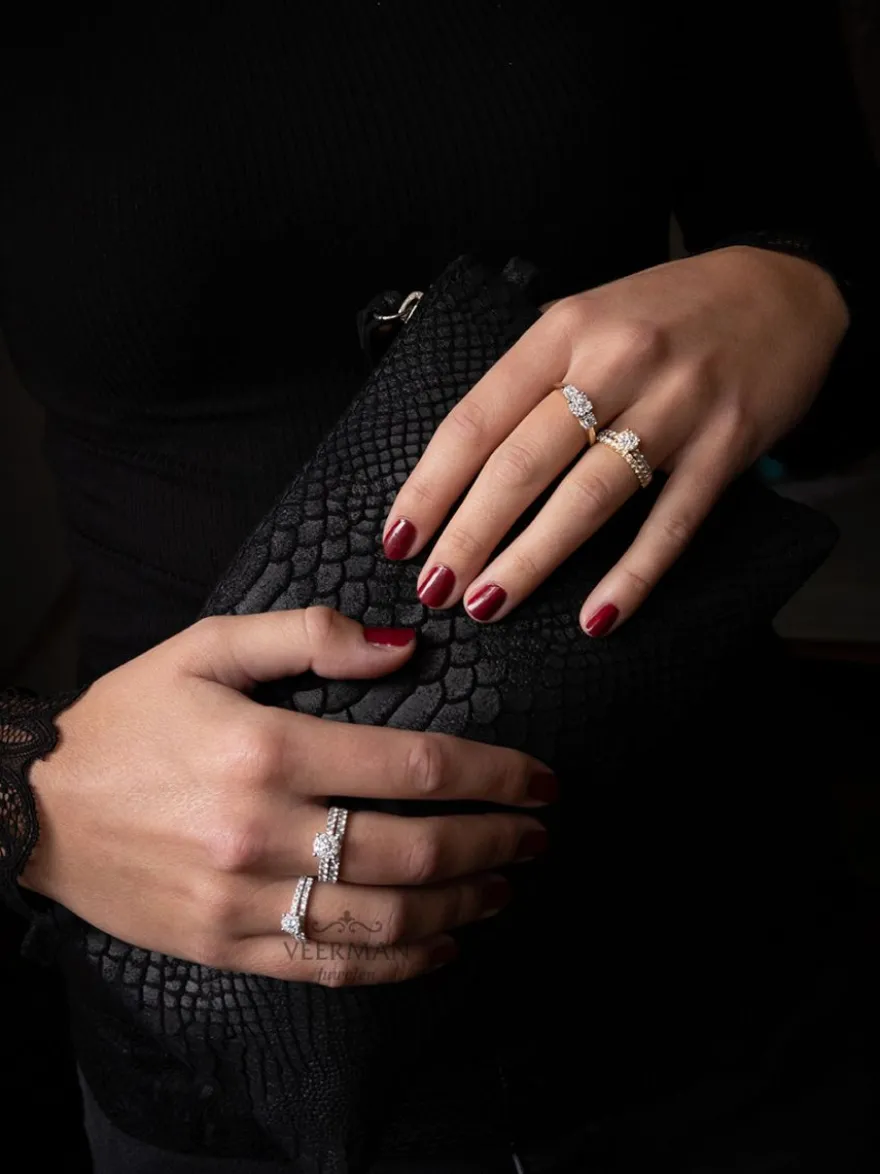 Geelgouden ring met briljant 0,45crt. + Luxe Cadeau